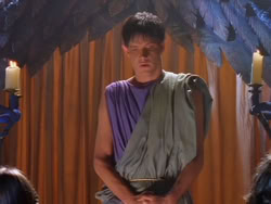 extant_XenaWarriorPrincess_1x13-AthensCityAcademyOfThePerformingBards_2333