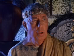 extant_XenaWarriorPrincess_1x13-AthensCityAcademyOfThePerformingBards_2364