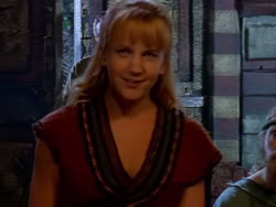 extant_XenaWarriorPrincess_1x13-AthensCityAcademyOfThePerformingBards_2423