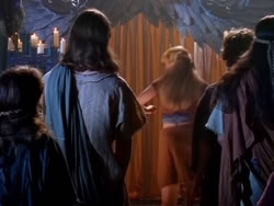 extant_XenaWarriorPrincess_1x13-AthensCityAcademyOfThePerformingBards_2427