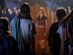 extant_XenaWarriorPrincess_1x13-AthensCityAcademyOfThePerformingBards_2431