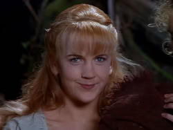extant_XenaWarriorPrincess_1x13-AthensCityAcademyOfThePerformingBards_2548