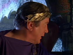 extant_XenaWarriorPrincess_1x13-AthensCityAcademyOfThePerformingBards_2554