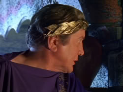 extant_XenaWarriorPrincess_1x13-AthensCityAcademyOfThePerformingBards_2555