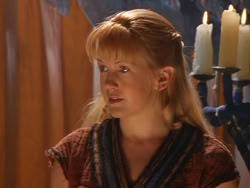 extant_XenaWarriorPrincess_1x13-AthensCityAcademyOfThePerformingBards_2572