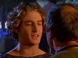 extant_XenaWarriorPrincess_1x13-AthensCityAcademyOfThePerformingBards_2631