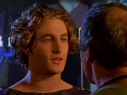 extant_XenaWarriorPrincess_1x13-AthensCityAcademyOfThePerformingBards_2633