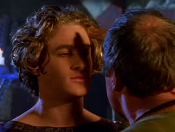 extant_XenaWarriorPrincess_1x13-AthensCityAcademyOfThePerformingBards_2634