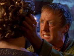 extant_XenaWarriorPrincess_1x13-AthensCityAcademyOfThePerformingBards_2659