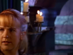 extant_XenaWarriorPrincess_1x13-AthensCityAcademyOfThePerformingBards_2670