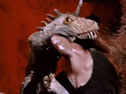 extant_XenaWarriorPrincess_1x13-AthensCityAcademyOfThePerformingBards_2705