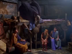 extant_XenaWarriorPrincess_1x13-AthensCityAcademyOfThePerformingBards_2726