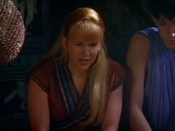 extant_XenaWarriorPrincess_1x13-AthensCityAcademyOfThePerformingBards_2729