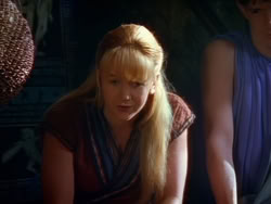 extant_XenaWarriorPrincess_1x13-AthensCityAcademyOfThePerformingBards_2738