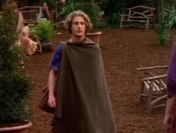 extant_XenaWarriorPrincess_1x13-AthensCityAcademyOfThePerformingBards_2877