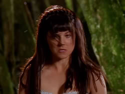 extant_XenaWarriorPrincess_1x13-AthensCityAcademyOfThePerformingBards_2906