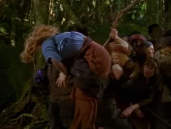 extant_XenaWarriorPrincess_1x13-AthensCityAcademyOfThePerformingBards_2910
