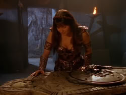extant_XenaWarriorPrincess_1x13-AthensCityAcademyOfThePerformingBards_2924