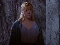 extant_XenaWarriorPrincess_1x13-AthensCityAcademyOfThePerformingBards_2937