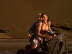 extant_XenaWarriorPrincess_1x13-AthensCityAcademyOfThePerformingBards_2999