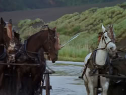 extant_XenaWarriorPrincess_1x13-AthensCityAcademyOfThePerformingBards_3020