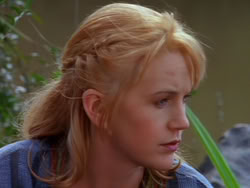 extant_XenaWarriorPrincess_1x13-AthensCityAcademyOfThePerformingBards_3063