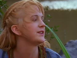 extant_XenaWarriorPrincess_1x13-AthensCityAcademyOfThePerformingBards_3088