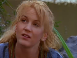 extant_XenaWarriorPrincess_1x13-AthensCityAcademyOfThePerformingBards_3092
