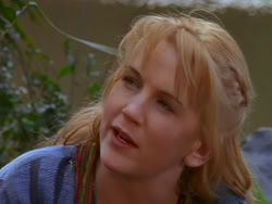 extant_XenaWarriorPrincess_1x13-AthensCityAcademyOfThePerformingBards_3094