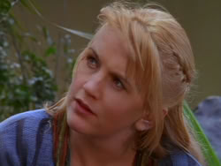 extant_XenaWarriorPrincess_1x13-AthensCityAcademyOfThePerformingBards_3099