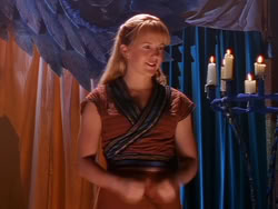 extant_XenaWarriorPrincess_1x13-AthensCityAcademyOfThePerformingBards_3125