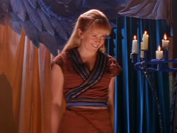 extant_XenaWarriorPrincess_1x13-AthensCityAcademyOfThePerformingBards_3126