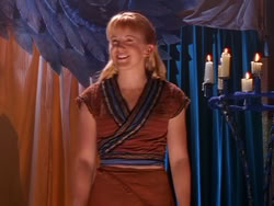 extant_XenaWarriorPrincess_1x13-AthensCityAcademyOfThePerformingBards_3128