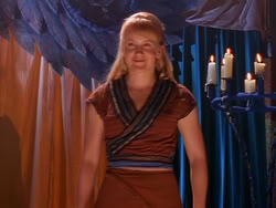 extant_XenaWarriorPrincess_1x13-AthensCityAcademyOfThePerformingBards_3129