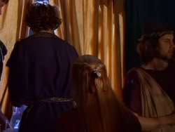 extant_XenaWarriorPrincess_1x13-AthensCityAcademyOfThePerformingBards_3176