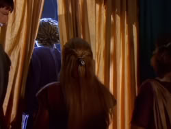 extant_XenaWarriorPrincess_1x13-AthensCityAcademyOfThePerformingBards_3177