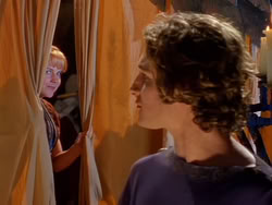 extant_XenaWarriorPrincess_1x13-AthensCityAcademyOfThePerformingBards_3188