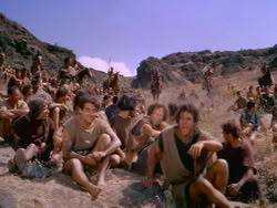 extant_XenaWarriorPrincess_1x13-AthensCityAcademyOfThePerformingBards_3287