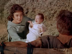 extant_XenaWarriorPrincess_1x13-AthensCityAcademyOfThePerformingBards_3308