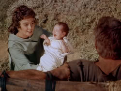 extant_XenaWarriorPrincess_1x13-AthensCityAcademyOfThePerformingBards_3309