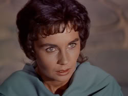 extant_XenaWarriorPrincess_1x13-AthensCityAcademyOfThePerformingBards_3335