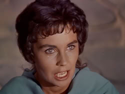 extant_XenaWarriorPrincess_1x13-AthensCityAcademyOfThePerformingBards_3337