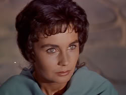 extant_XenaWarriorPrincess_1x13-AthensCityAcademyOfThePerformingBards_3338