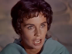 extant_XenaWarriorPrincess_1x13-AthensCityAcademyOfThePerformingBards_3342