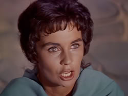 extant_XenaWarriorPrincess_1x13-AthensCityAcademyOfThePerformingBards_3344