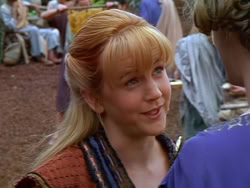 extant_XenaWarriorPrincess_1x13-AthensCityAcademyOfThePerformingBards_3382