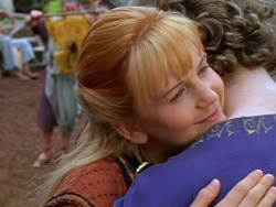 extant_XenaWarriorPrincess_1x13-AthensCityAcademyOfThePerformingBards_3408