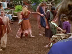 extant_XenaWarriorPrincess_1x13-AthensCityAcademyOfThePerformingBards_3470