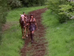 extant_XenaWarriorPrincess_1x13-AthensCityAcademyOfThePerformingBards_3479