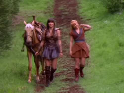 extant_XenaWarriorPrincess_1x13-AthensCityAcademyOfThePerformingBards_3491